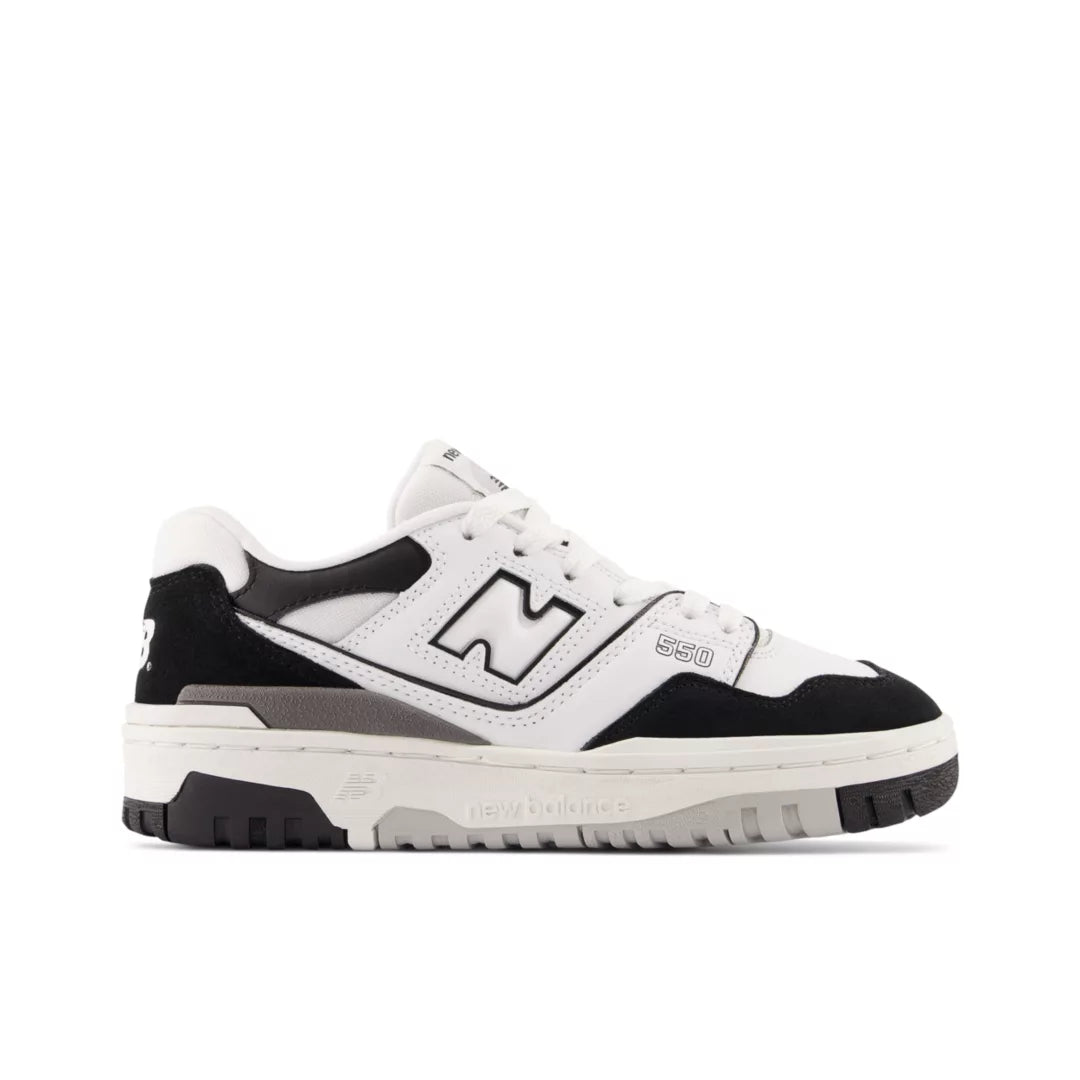 White with Black and Rain Cloud,3.5,Standard (M)