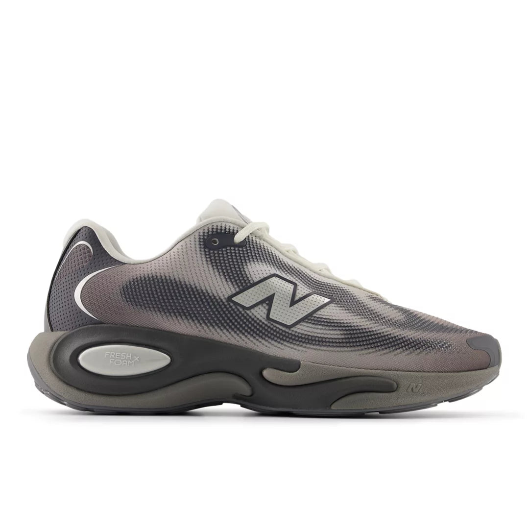 CASTLEROCK with REFLECTION and TEAM RED,7,Standard (D)