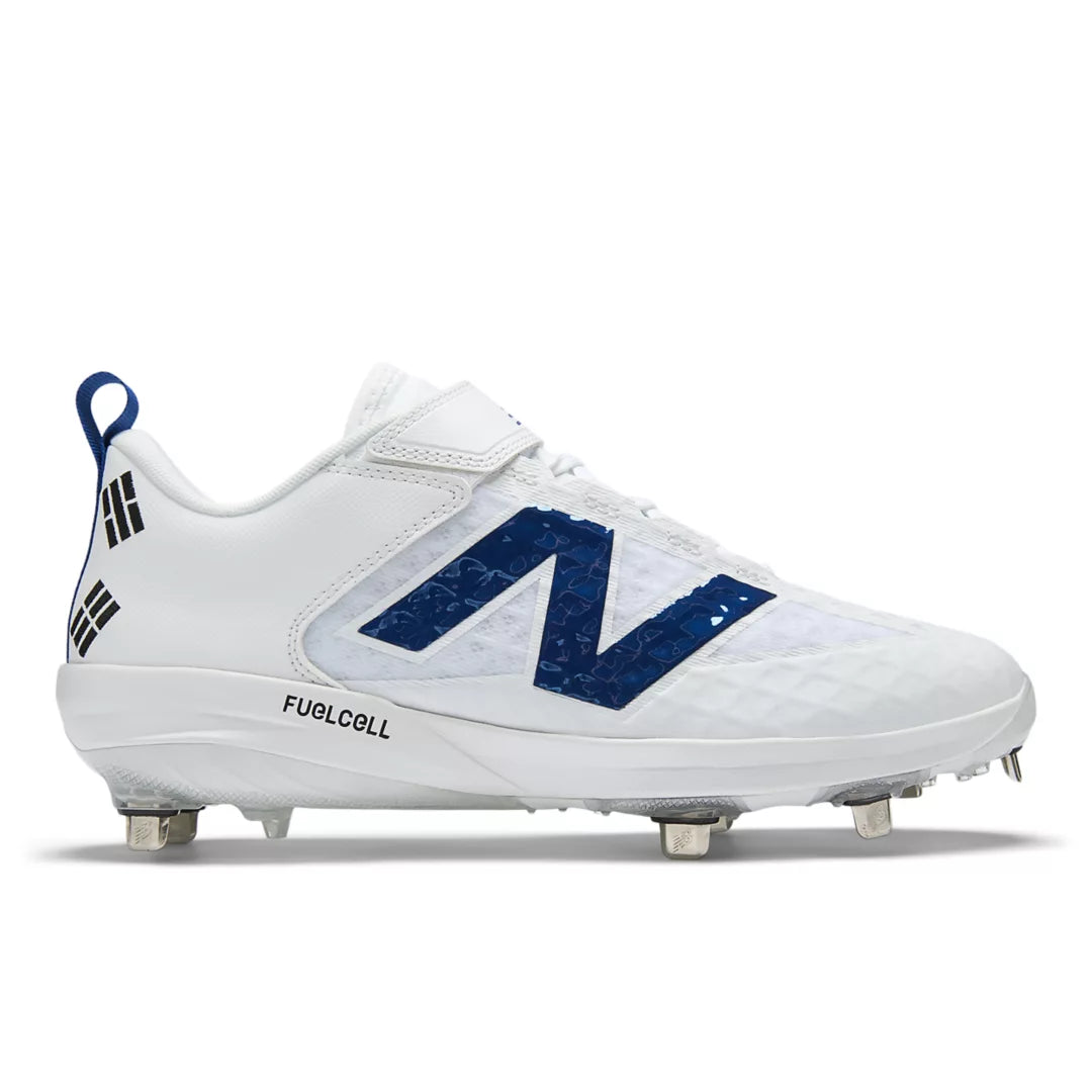 WHITE with TEAM ROYAL,7,Standard (D)