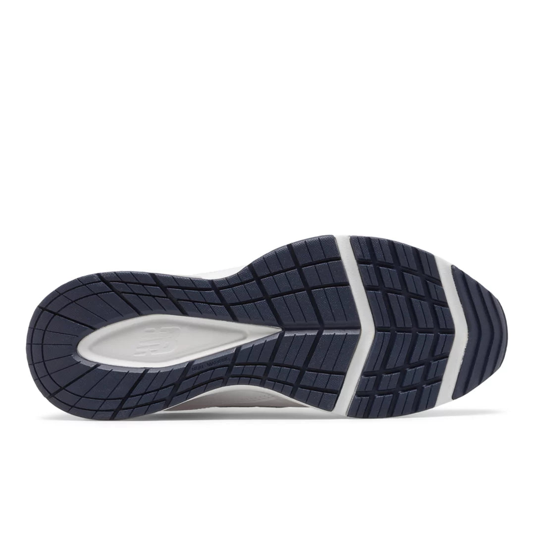 New Balance MX608v5