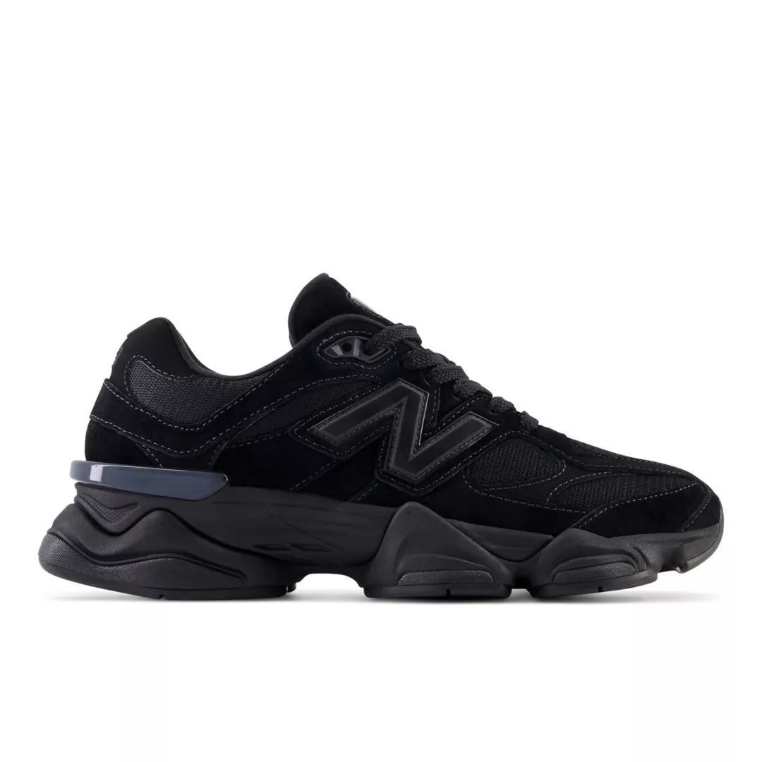 BLACK with PHANTOM and Magnet,M6 / W7.5,Standard (D)