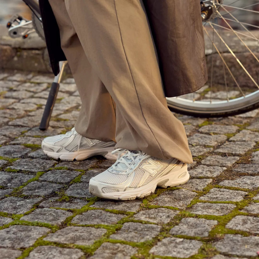 New Balance 740