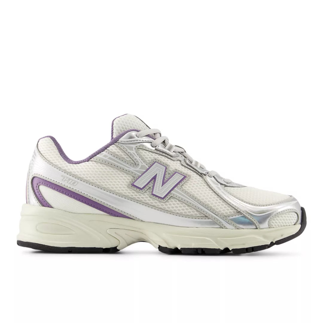 CANDIED VIOLET with ANGORA,M6 / W7.5,Standard (D)