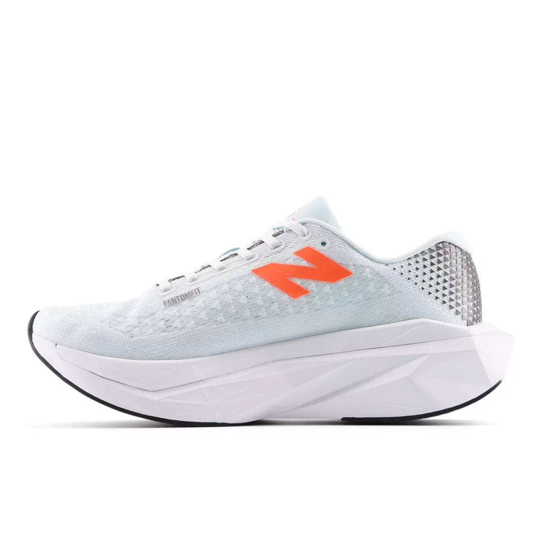 New Balance FuelCell SuperComp Trainer v3