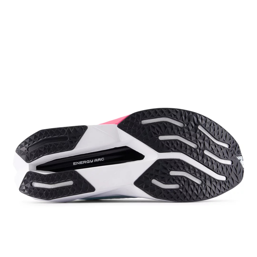 New Balance FuelCell SuperComp Trainer v3