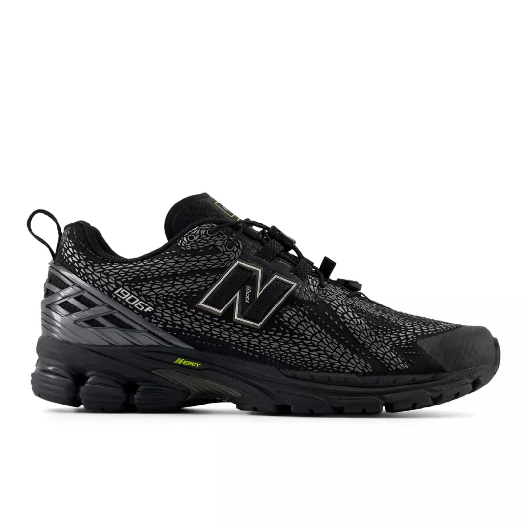 BLACK with WHITE and ALKALINE GREEN,M6 / W7.5,Standard (D)