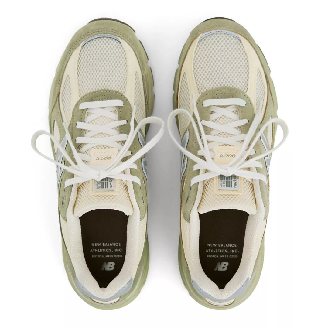 New Balance Made in USA 990v4