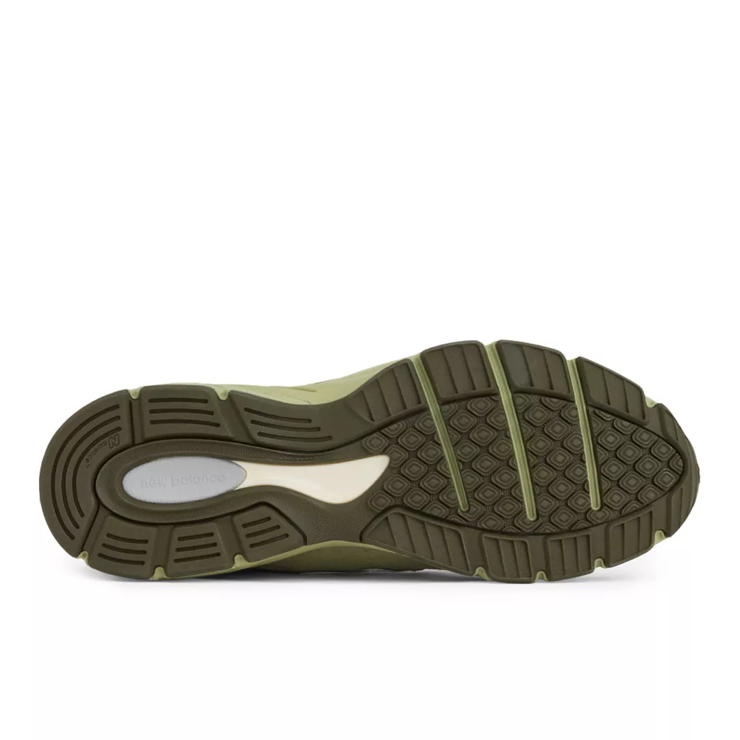New Balance Made in USA 990v4