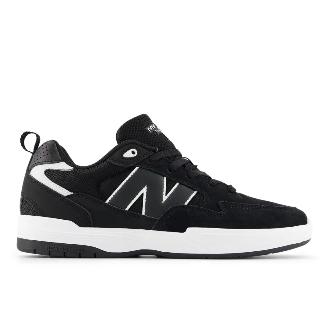 Black with White,M6 / W7.5,Standard (D)