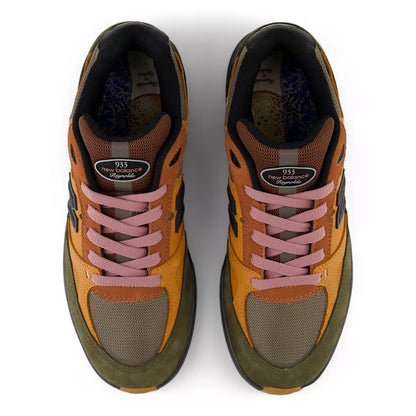New Balance Mike Gigliotti x NB Numeric 933 Reynolds