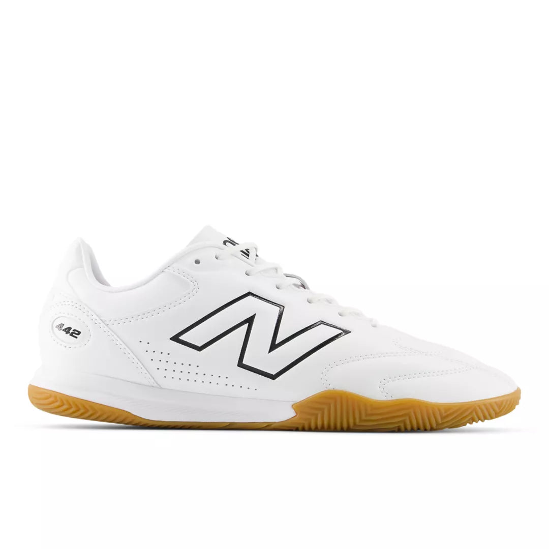 WHITE with Black and FIRE CRACKER,M6 / W7.5,Standard (D)