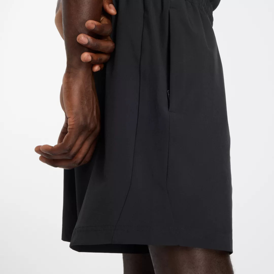 New Balance Athletics Stretch Woven Short 7"