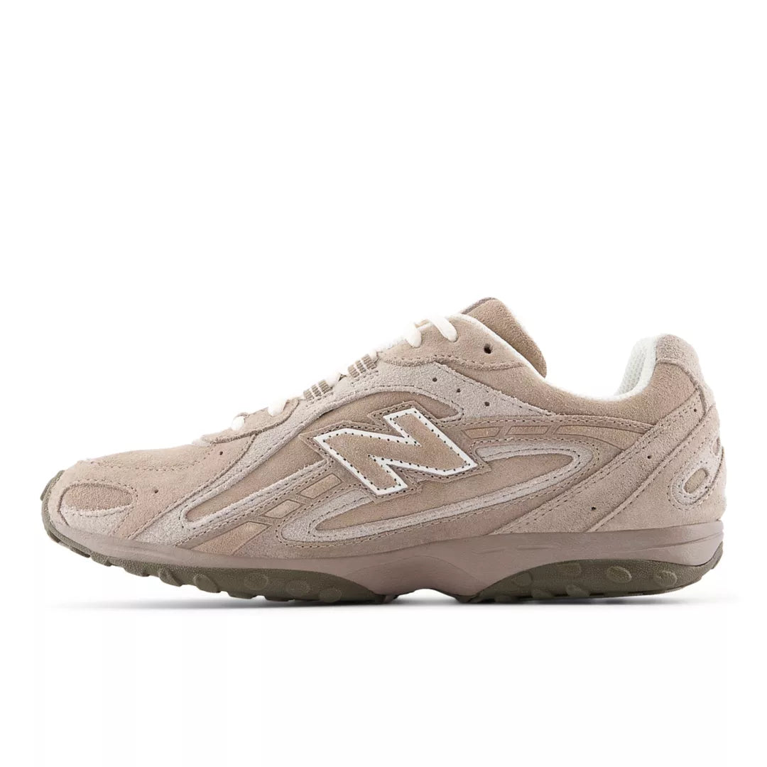 New Balance 204L