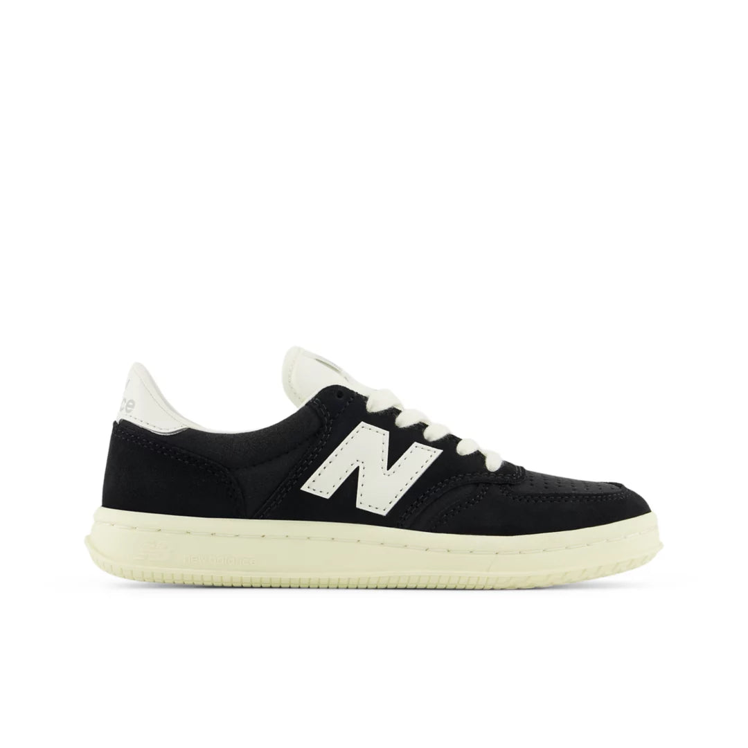 SEA SALT with BLACK,3.5,Standard (M)